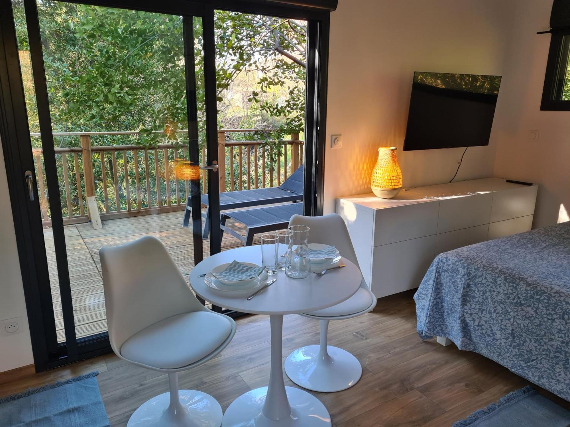 Appartement Le Cube à Sommières Extérieur photo